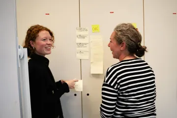 Bewoners en partners in werksessie over de tuin van Cultuur & Campus Putselaan.